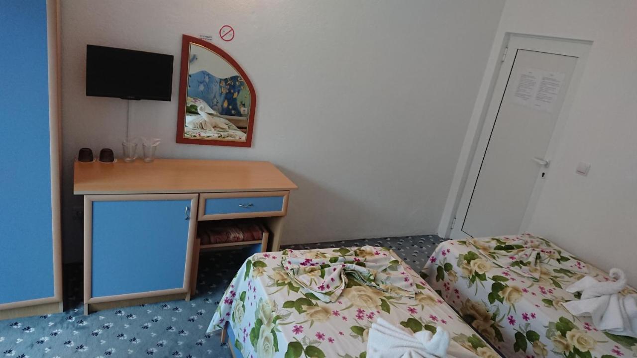 Sianie Guest House Ravda Buitenkant foto