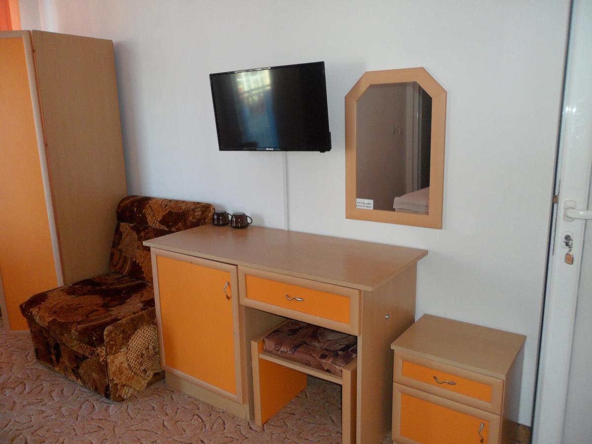 Sianie Guest House Ravda Buitenkant foto