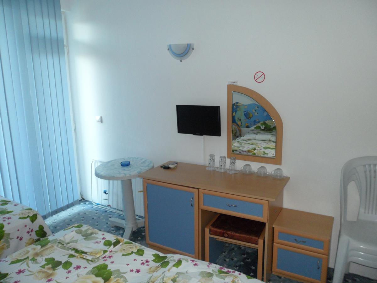 Sianie Guest House Ravda Buitenkant foto