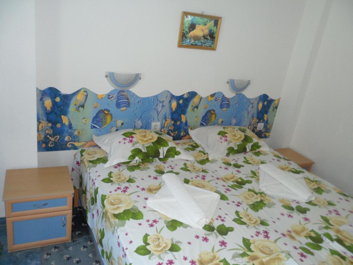 Sianie Guest House Ravda Kamer foto
