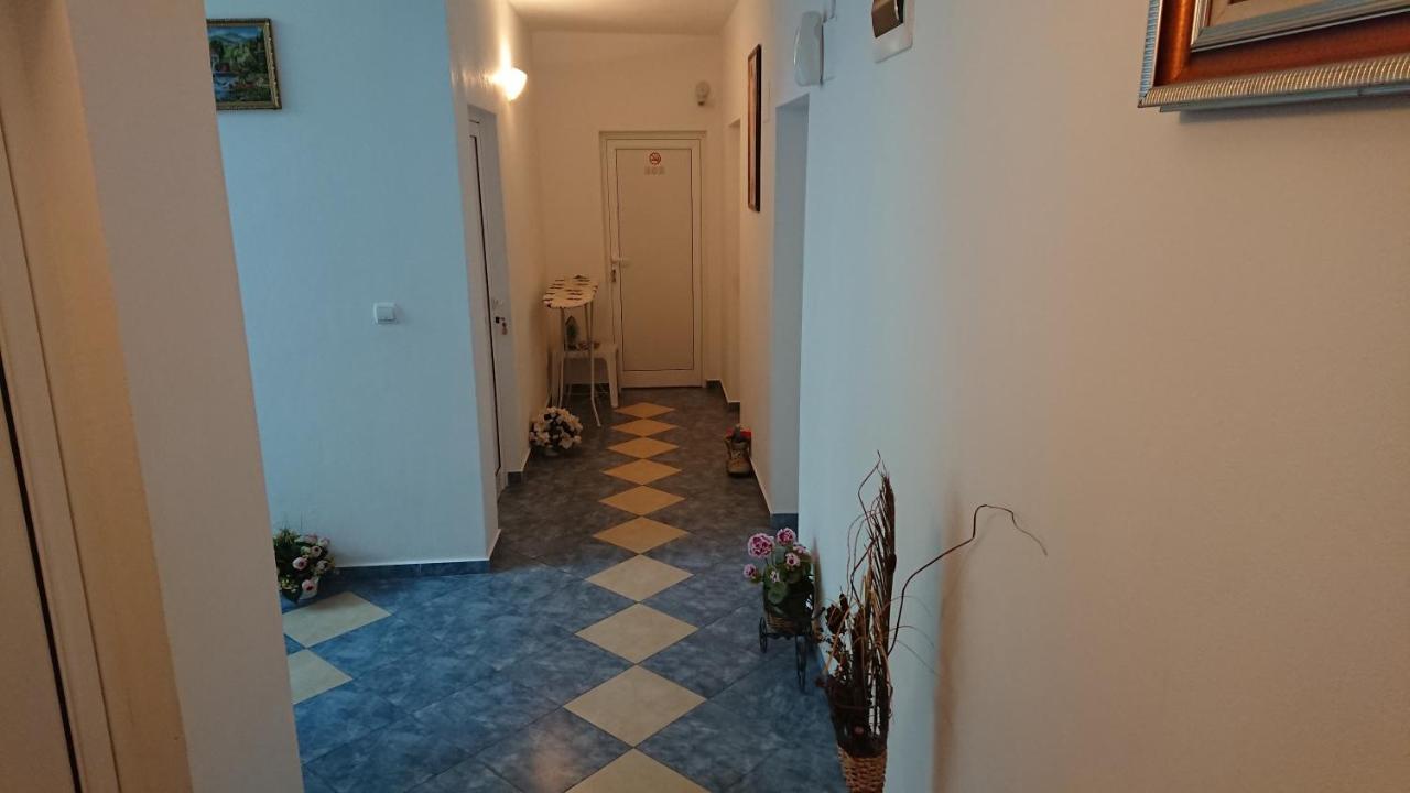 Sianie Guest House Ravda Buitenkant foto